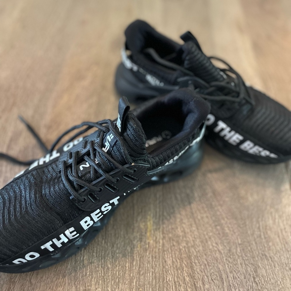 shoes - Picture 2 of 3